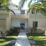 Aslanis Village *