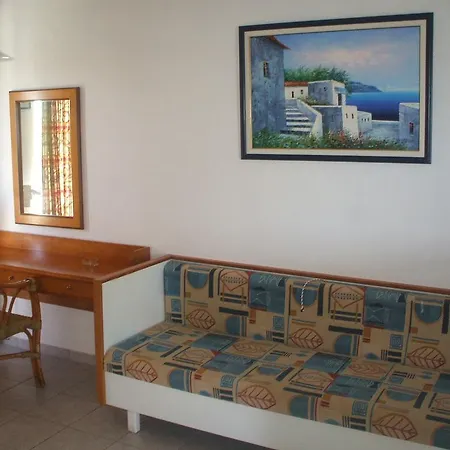 Отель Aslanis Village 3*