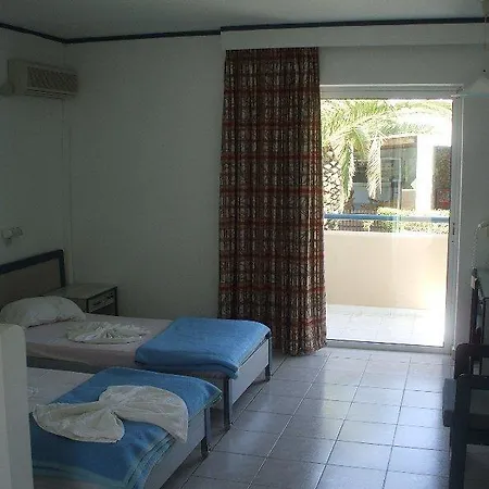 Hotel Aslanis Village