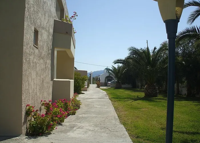 Aslanis Village شقة