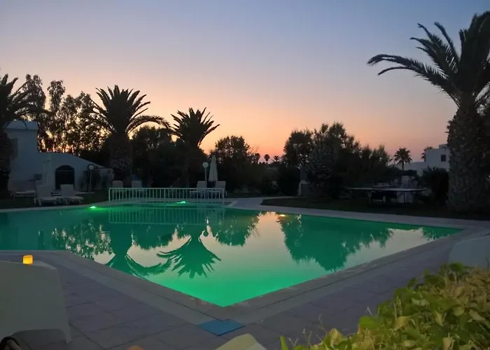 Aslanis Village * مارماري